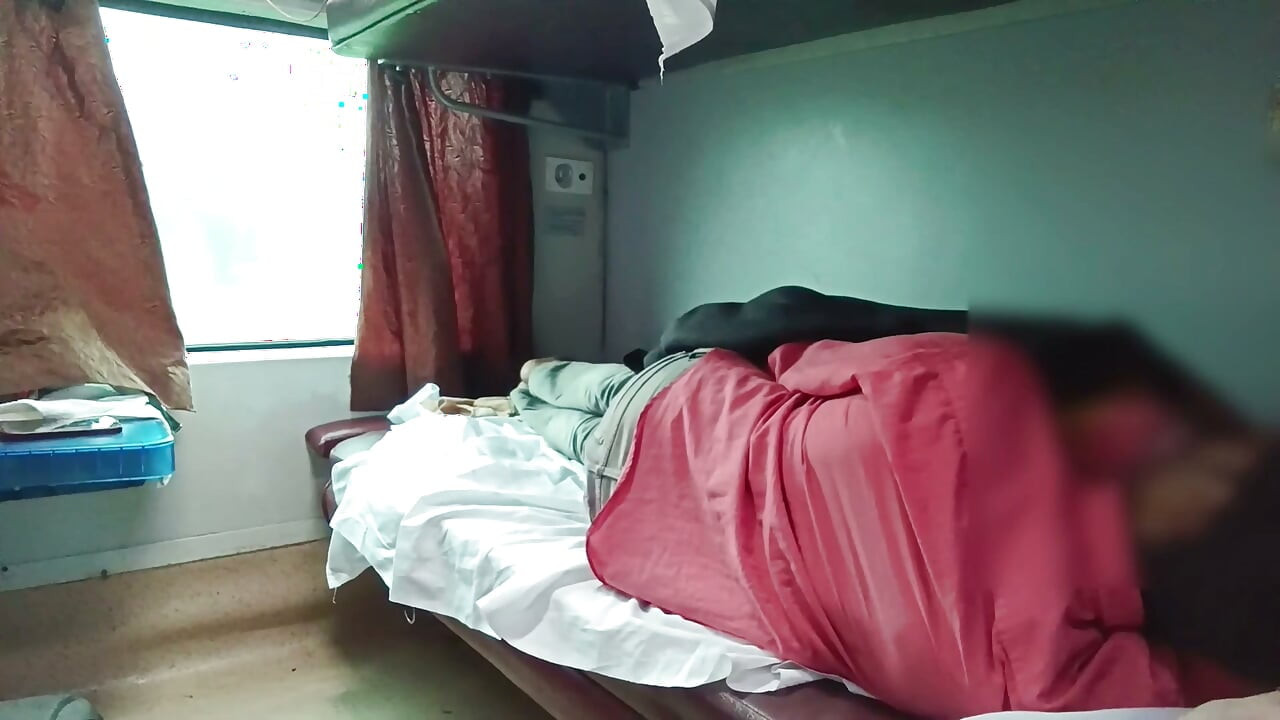 Full video train mein sex stepbahan stepbhai ki majedar chudai first time train sex hindi audio