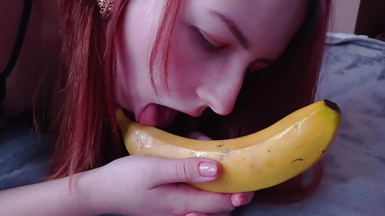 מזיין את עצמי חזק עם בננה