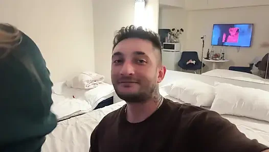 Kami bersenang-senang dengan gadis Rusia di kamar hotel