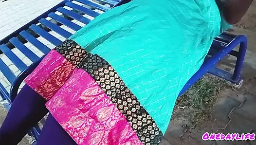 Genç oğlan oyun alanında egzersiz yapan tamil evli kadınla seks yapmaya çalışıyor