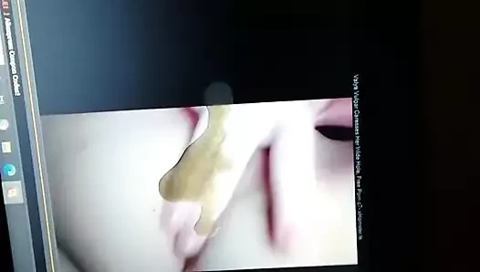 Honey va için boşalıyor... a