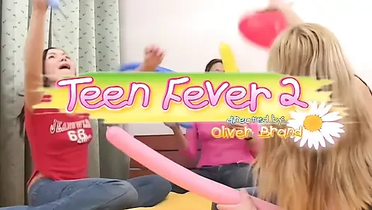 Azgın esmer orta yaşlı seksi kadın kalın yarağı derinden anal sikiyor