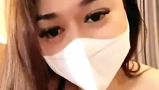 Latest Indonesia Viral girl wearing a mask is masturbating herself