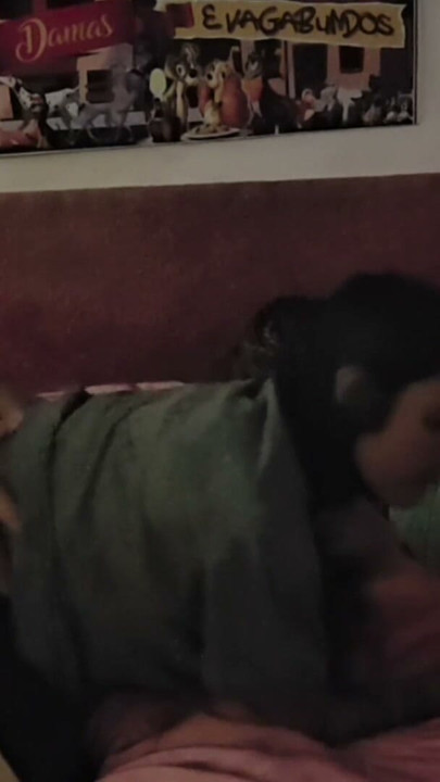 giving me her ass next to her friend. | Clip 1