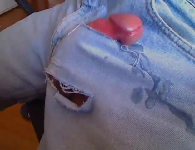 Hanfree Cum in Jeans