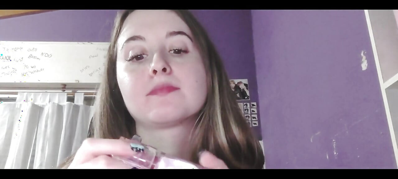 Batom rosa antes de sair de casa