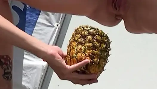19yo boy drinks her pee from pineapple