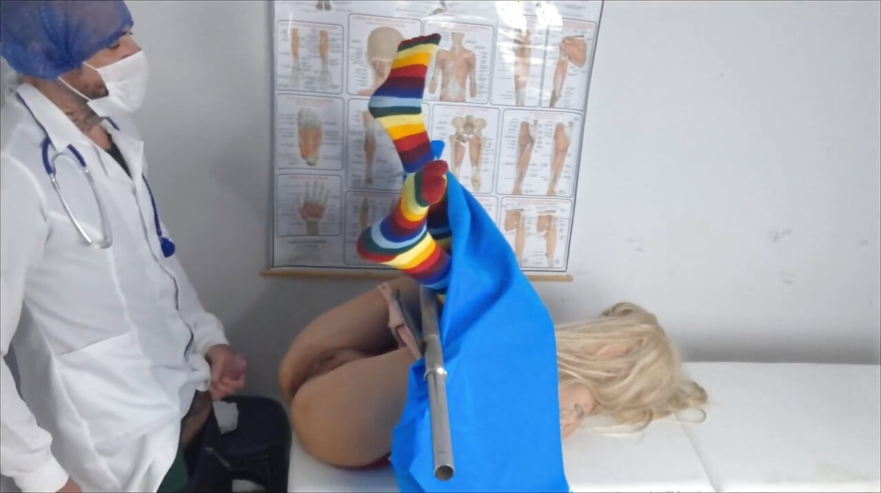 The Gynecologist Couldn't Oppose the Patient's Vagina!