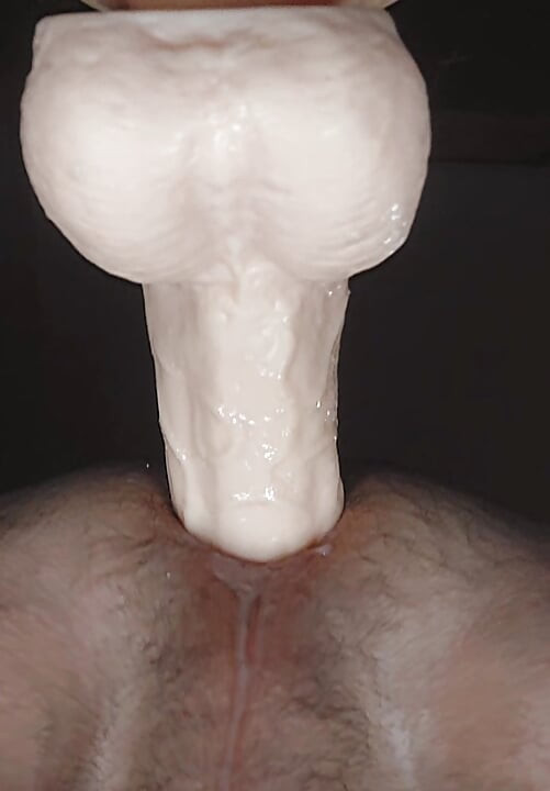 Big Cock for sloppy and farting ass