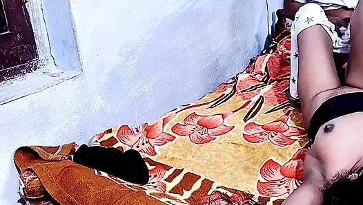 Hintli ateşli evli kadın ev yapımı amcık yalıyor sakso göğüsler sikişiyor