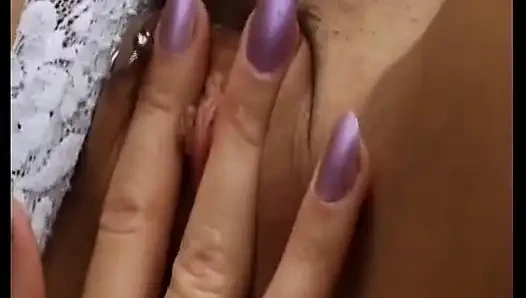Tante seksi jerman rambut cokelat dientot habis-habisan di seks threesome fetish 2 cowok