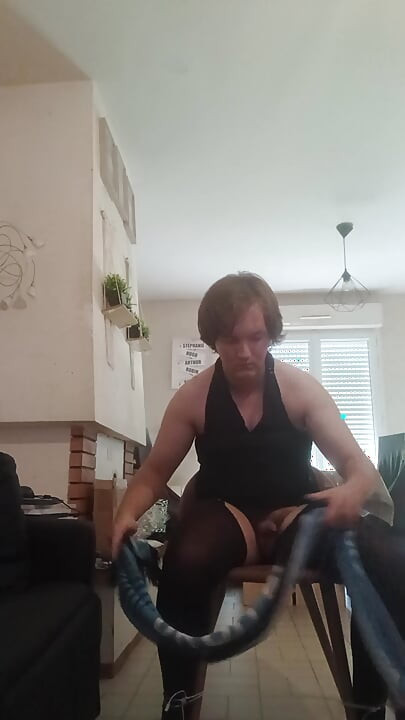 Self bondage, cumshot