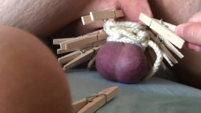 Mistress unclamps the tramp