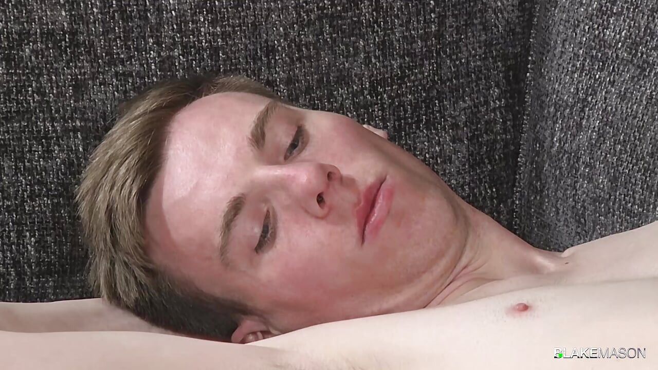 BlakeMason Harry Spencer og Jake James liker rå suging og hamring
