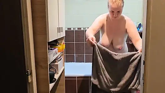 Душ Вместе Превращается В Горячий Секс И Заканчивается Киской Жены, Заполненной Спермой