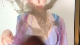 La cosplayeuse Ely Cum Tribute