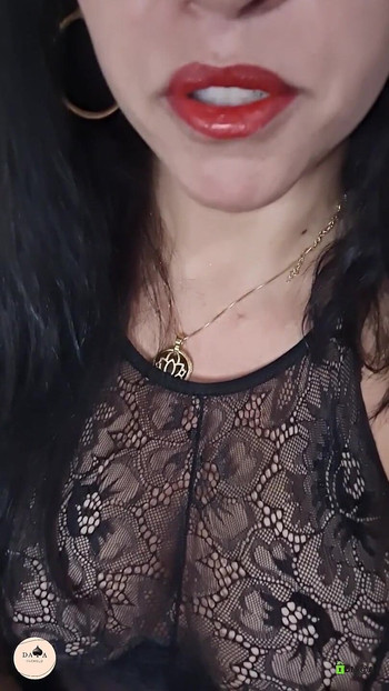 Probudio sam rogonju i zamolio da očistim svu pičku do kraja