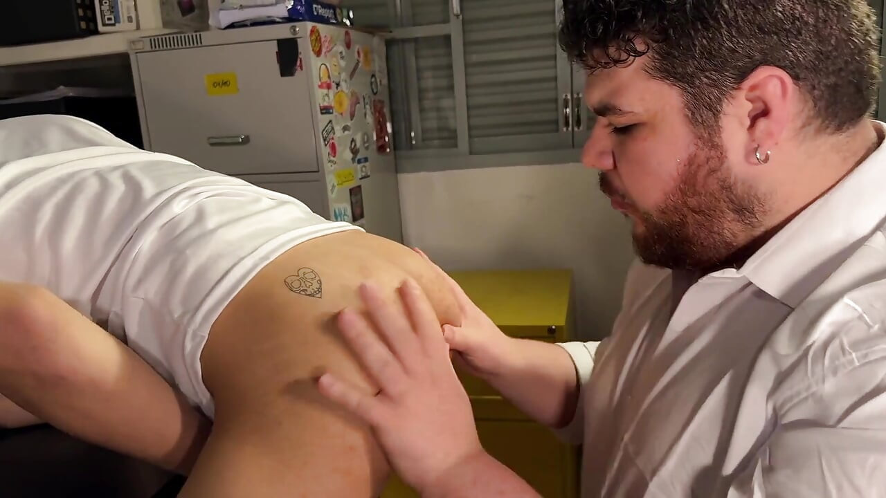 Sommelier of Dick - Evaluating the Dick of the Young Guy Who Preferred to Remain Secrecy