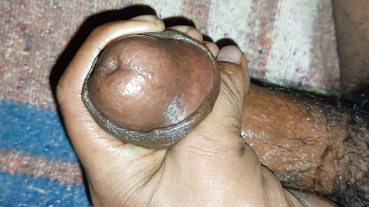 The woman who is not satisfied. Whatever age. If you want to be satisfied, SMS me. Only Mumbai women will remain hidden