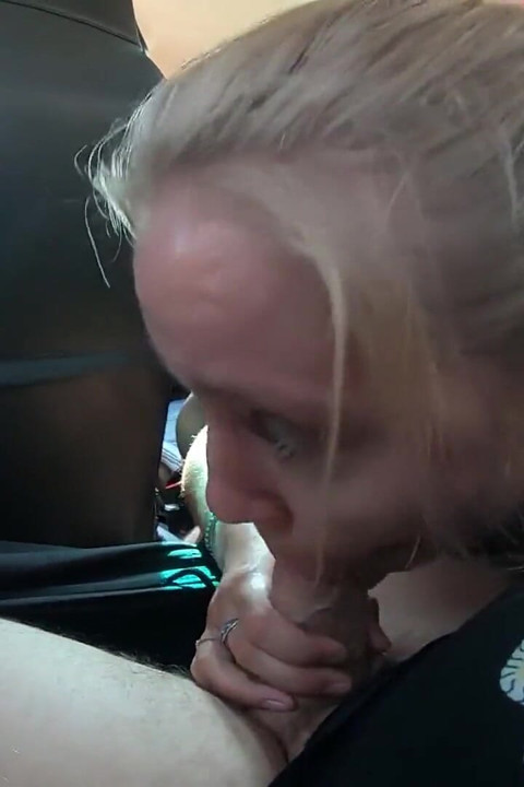 Risky Car Blowjob During Taxi Ride