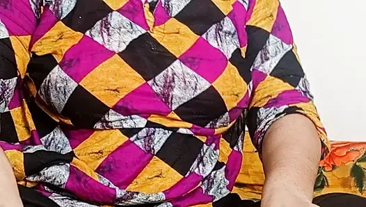 Große stiefschwester, sag mir, ich soll dich ficken, ohne ins hotel zu gehen. Stiefbrud und stiefschwester sexvideo.