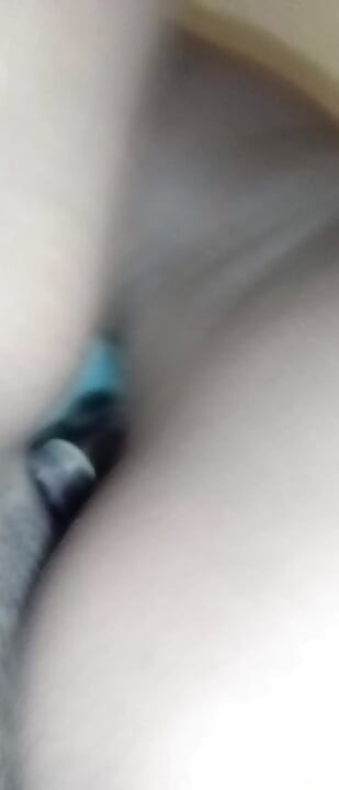 Thick Babe opens her legs wide so I cant fuck her tight pussy