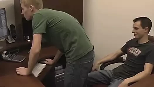 Nevin porn video – Coworkers Nevin Scott And Jason Raze Smooth Anal Sex