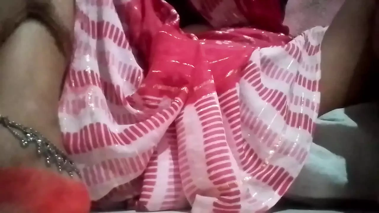 Desi bhabhi's new nenuya se chudai
