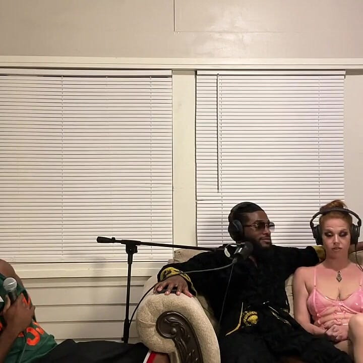 Fox și Hounds - Foxi Vixen se alătură Mrflourish și băieți pentru unele discuții sălbatice pentru adulți Podcast