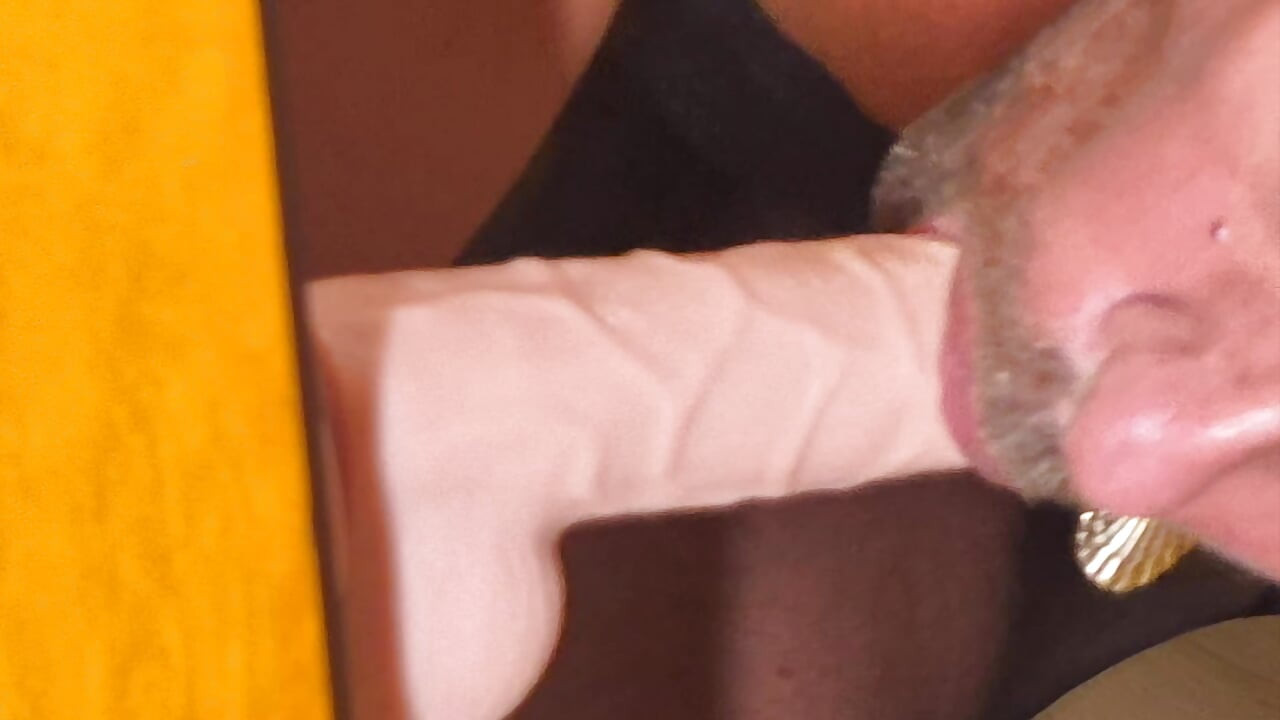 Muchos del culo a la boca con Femboy Xunami