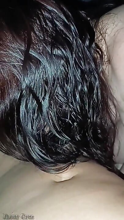 Вона розлютилася і почала смоктати член!