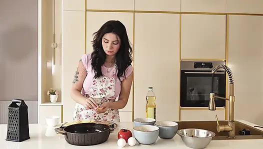 The cooking show turned into a bisexual threesome with semen on the face.