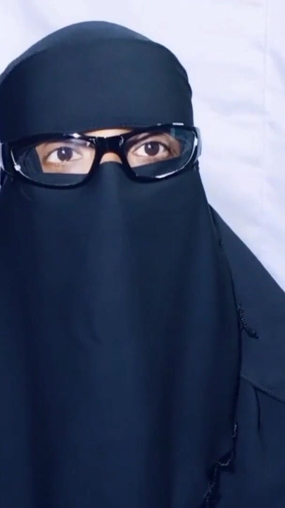 Prekrasna seoska domaćica ševi se sa svekrom, prava obiteljska | Isječak 1