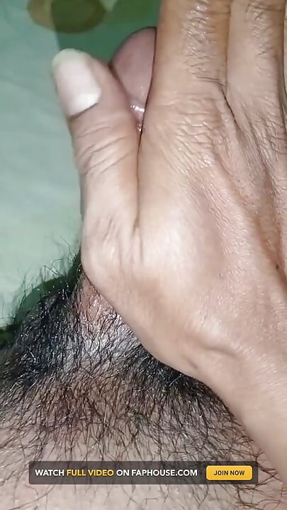 Sangek Adamı Yalnız Dick Oynuyor