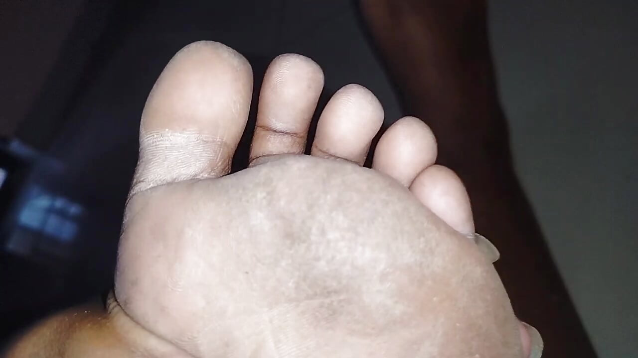 我的最新视频合集，供所有美脚爱好者欣赏。