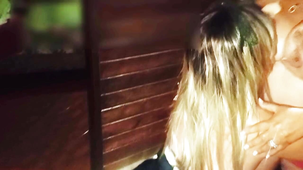 Maricas Crossdresser fodendo a madura milf da madrasta