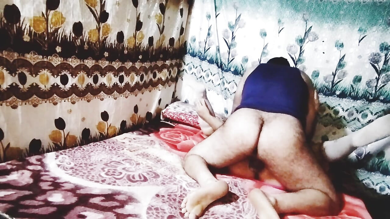 Omar bu geceyle birlikte. Arap seksi. Edepsiz Mısırlı seksi kızdıran sözleri duydu