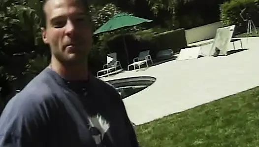 Interrassische Sorority Party am Pool