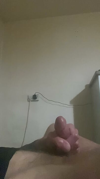 Mă joc singur.....