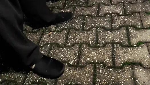 Ateşli orta yaşlı seksi kadınlar emmeyi, sikişmeyi ve yumruk sokmayı seviyor