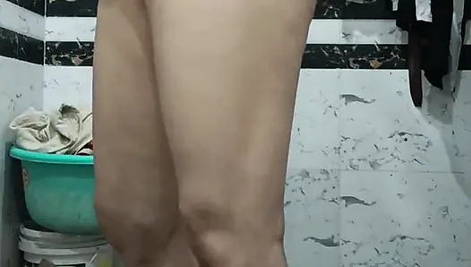 Priya bhabi große muschi-show