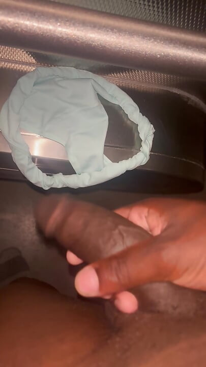 POV: JERKING OFF TO YOUNG PANTIES IN BATHROOM