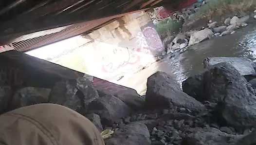 naik dildo di publik