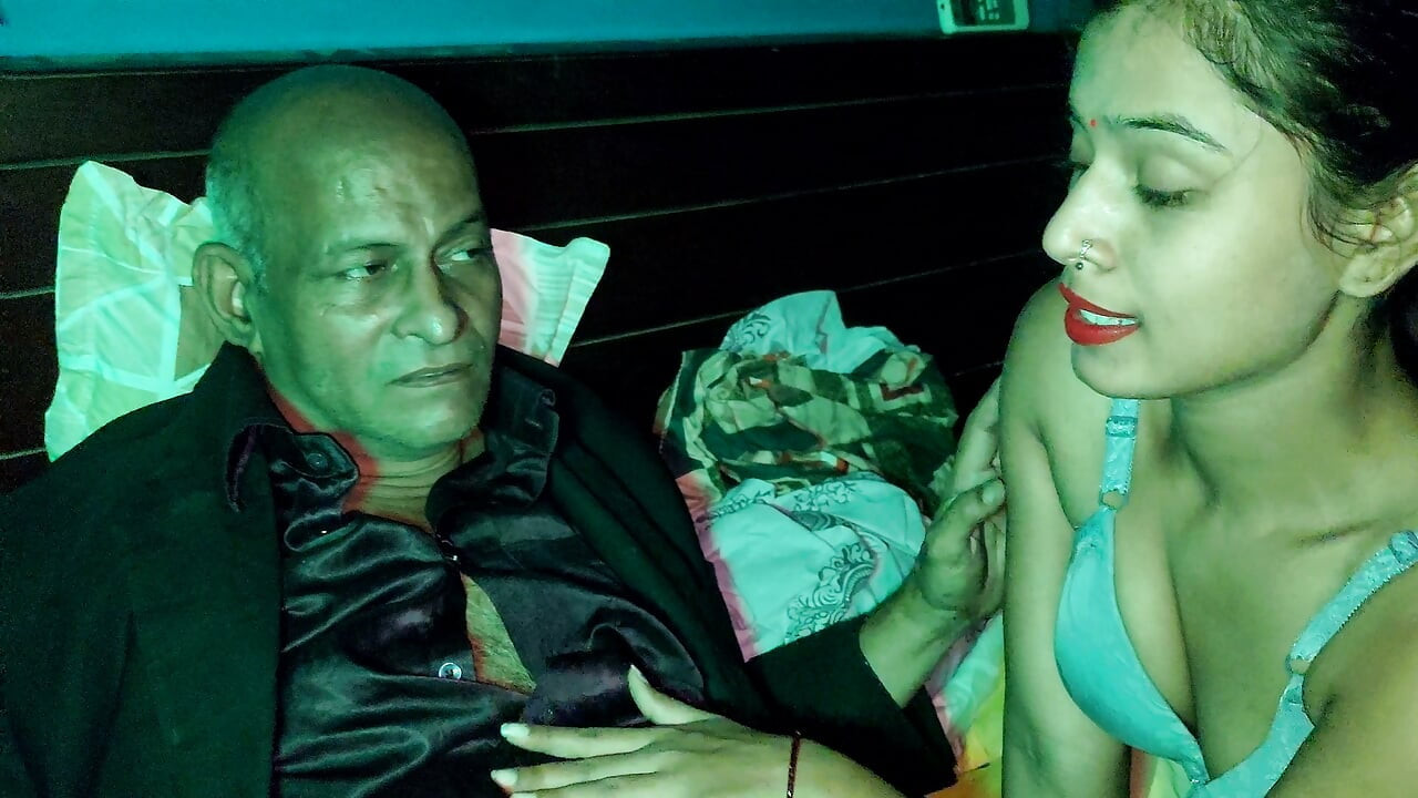 Hot Desi Indian Girl Injoy Sex In Dremy Night With Old Man Video