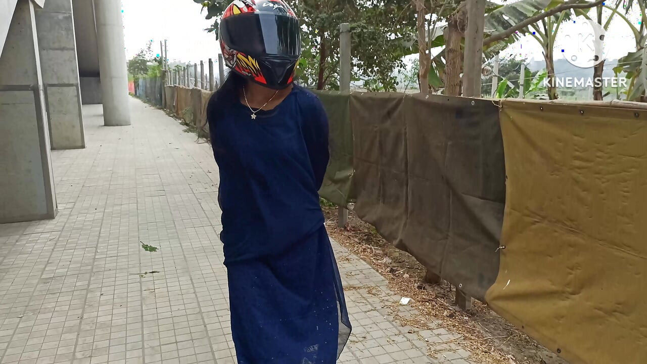 The story of the entire romantic dance of the Outdoor Dhaka Bhabhi and the cheating of the husband