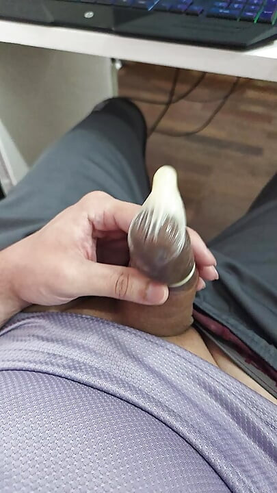 Kondom pun sperme
