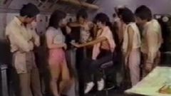 スーパーガールズは海軍をする（1984）-レイヴン、タイジャ・レイ