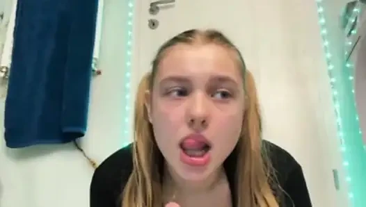 Sexy sloppy Blowjob with jucielussie