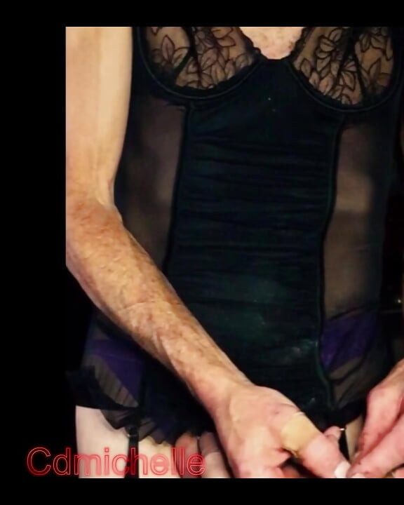 Cdmichelle试穿女儿的性感内裤