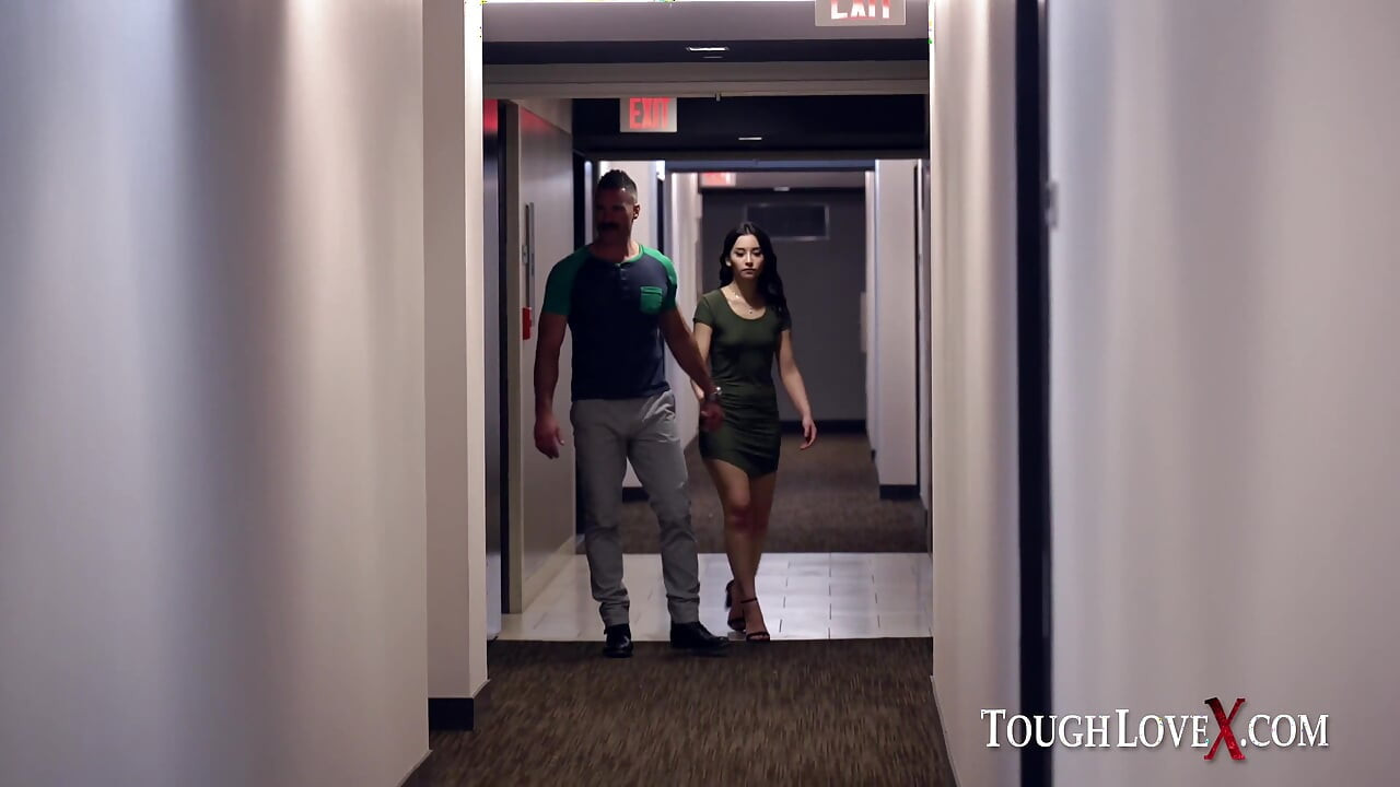 Aria Lee - fodendo Chuck